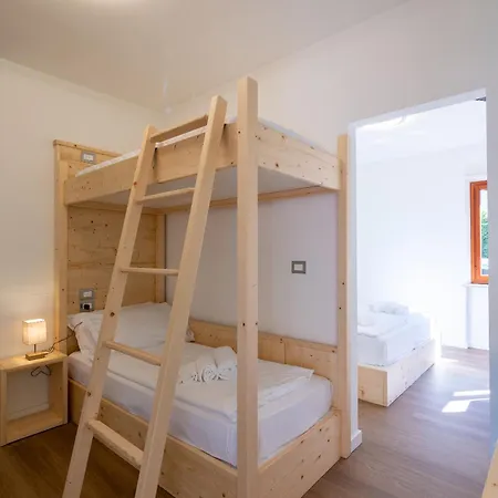 Comune Rustico Sport מלון 3*